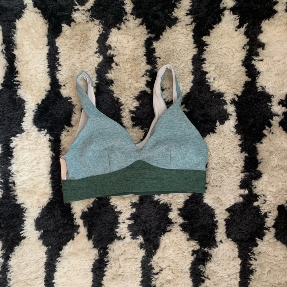 Outdoor Voices Colorblock Plunge Bra